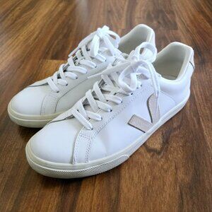 Veja White and Beige Women's Shoes